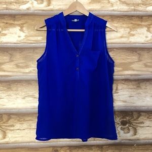 🎈Charlotte Russe metallic button semi sheer royal blue sleeveless blouse size L